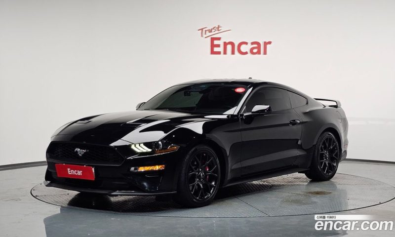 Ford Mustang Coupe