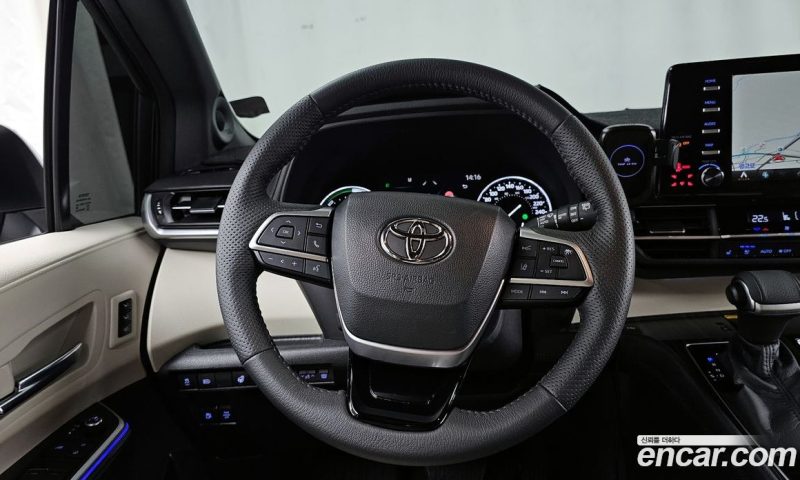 Toyota Sienna 2.5 Hybrid 2WD