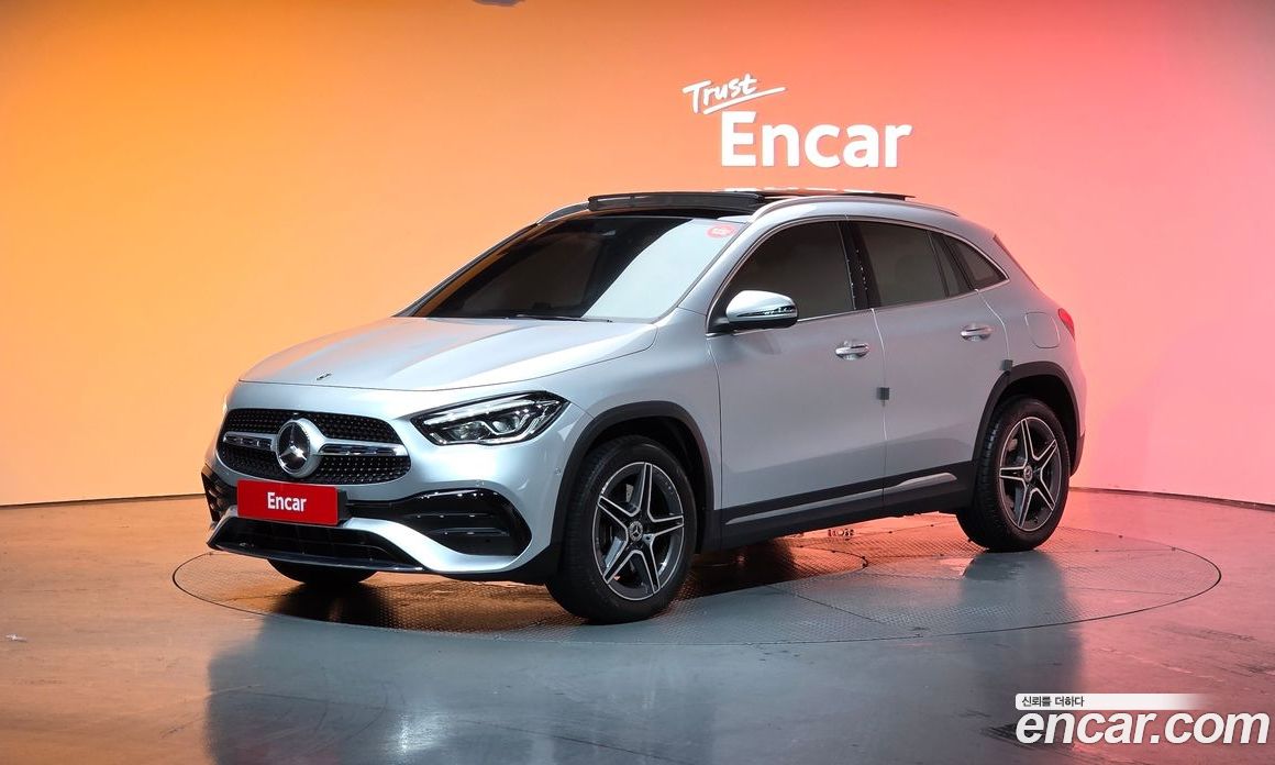 Mercedes Benz GLA-Class GLA250 4MATIC
