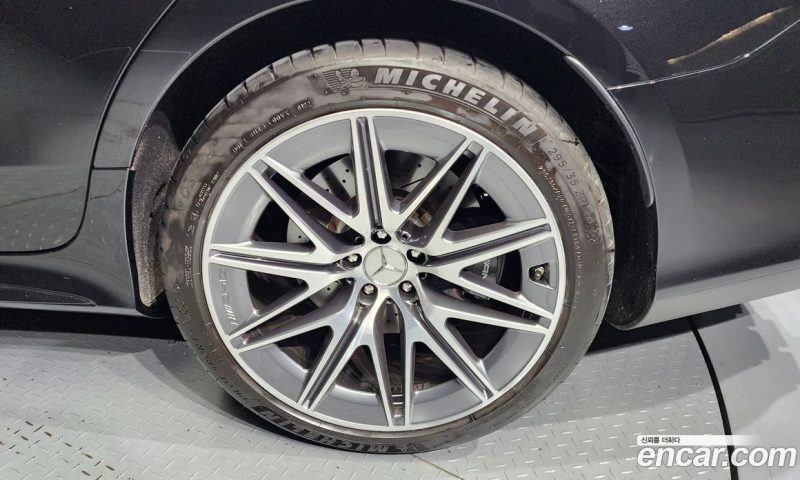 Mercedes Benz AMG GT 4Door 43 4MATIC+