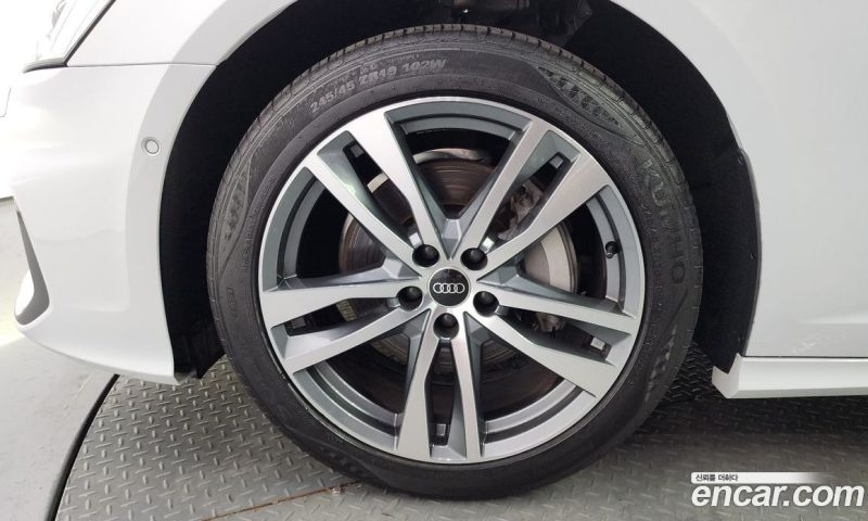 Audi A6 45 TFSI Quattro Premium