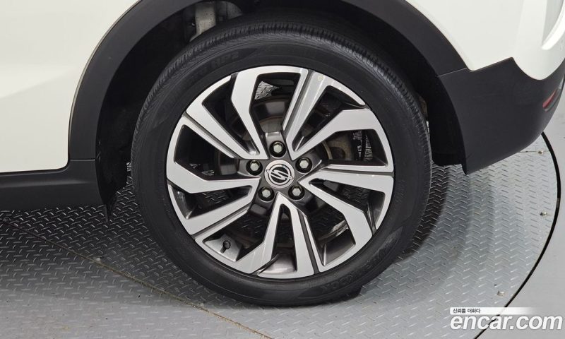 SsangYong Tivoli Gasoline 1.5 2WD
