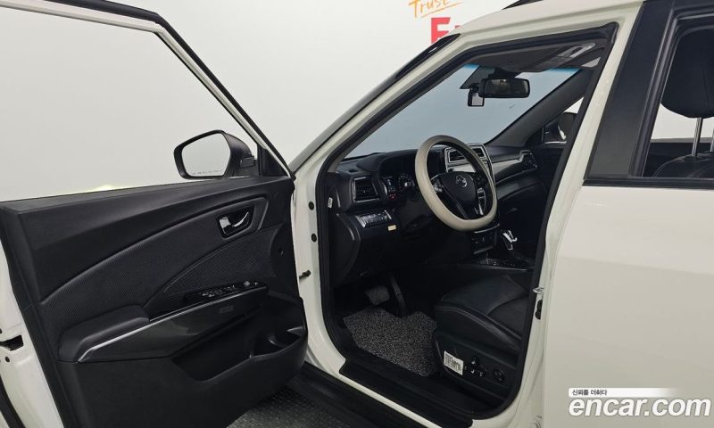SsangYong Tivoli Gasoline 1.5 2WD