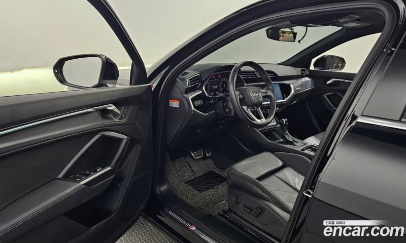 Audi Q3 35 TDI Premium Sportback