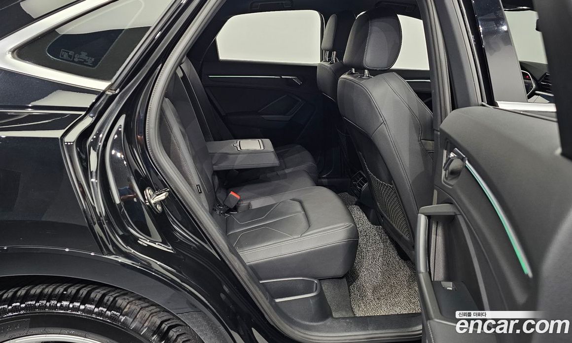 Audi Q3 35 TDI Premium Sportback