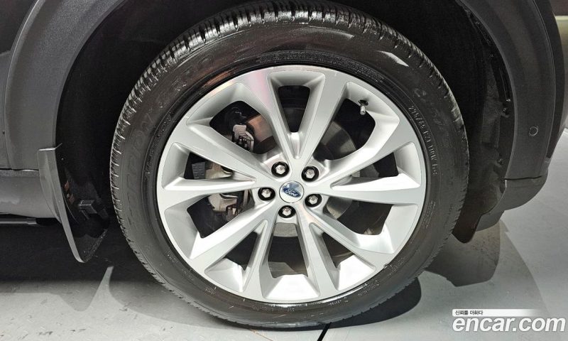 Ford Explorer 3.0 Platinum 4WD