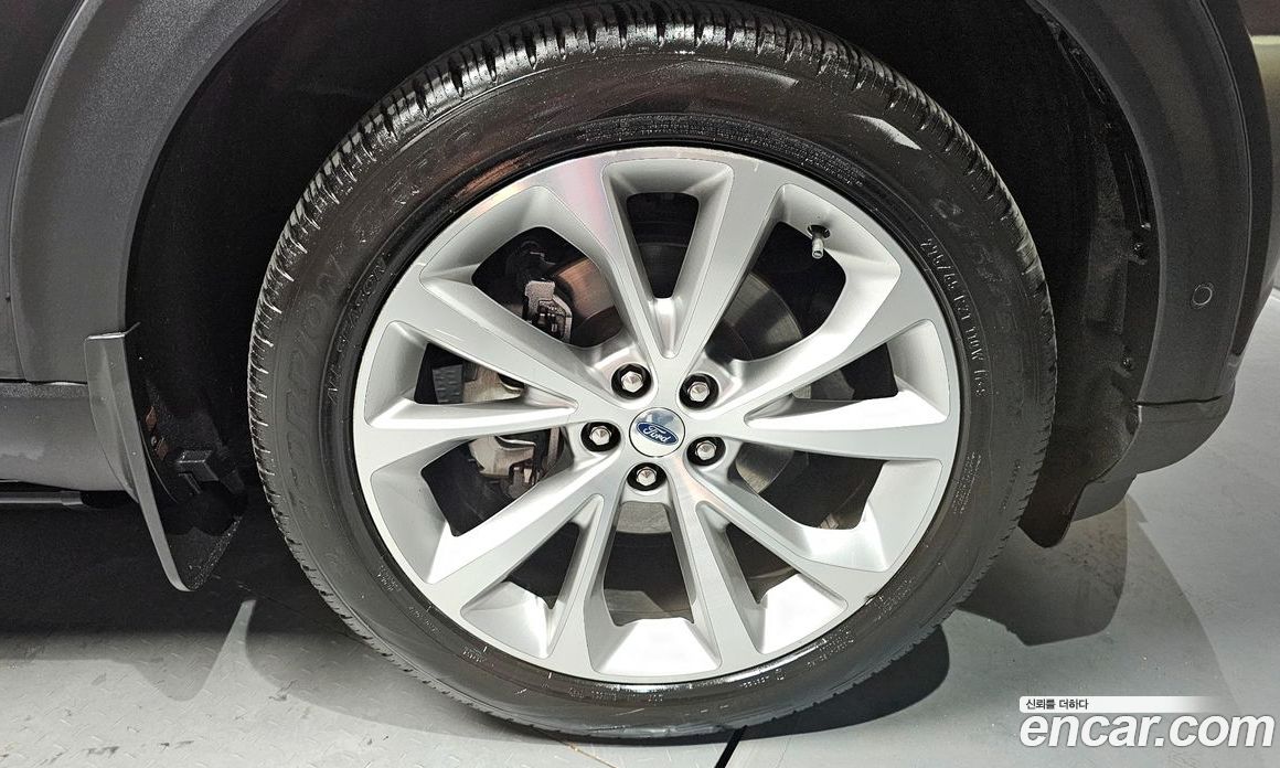 Ford Explorer 3.0 Platinum 4WD