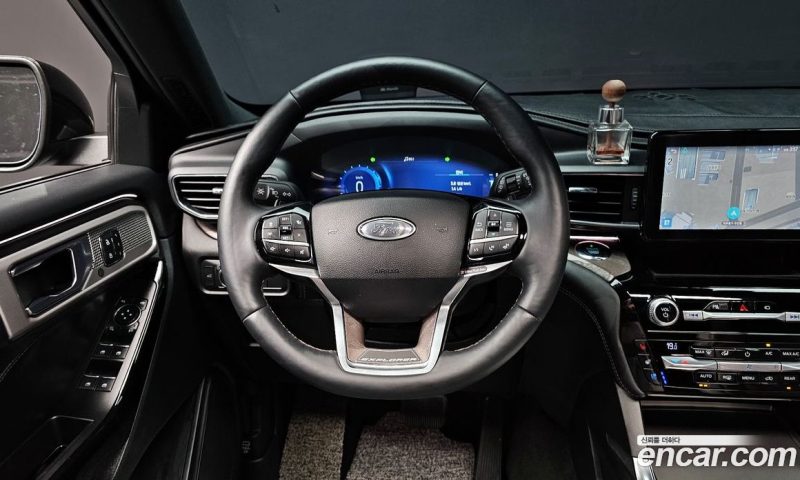 Ford Explorer 3.0 Platinum 4WD