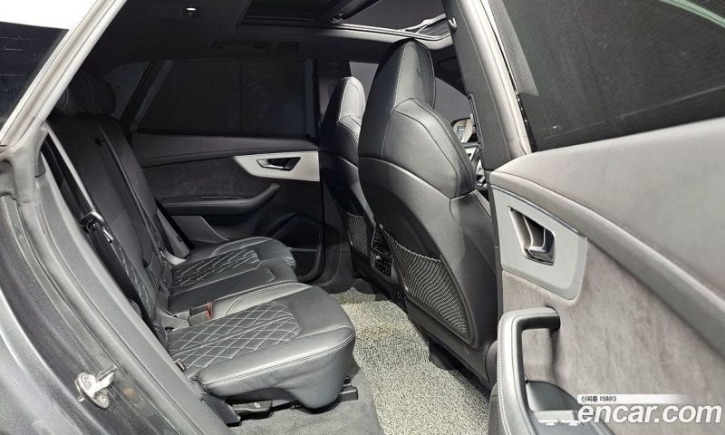Audi Q8 55 TFSI Quattro Premium