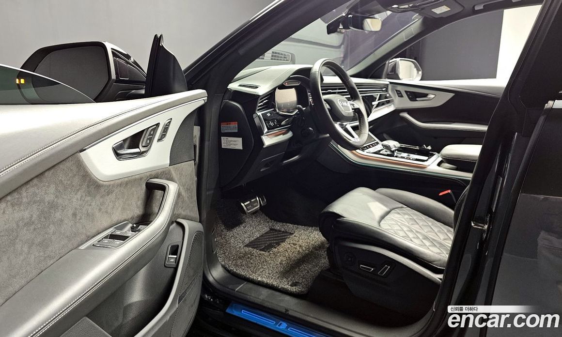 Audi Q8 55 TFSI Quattro Premium