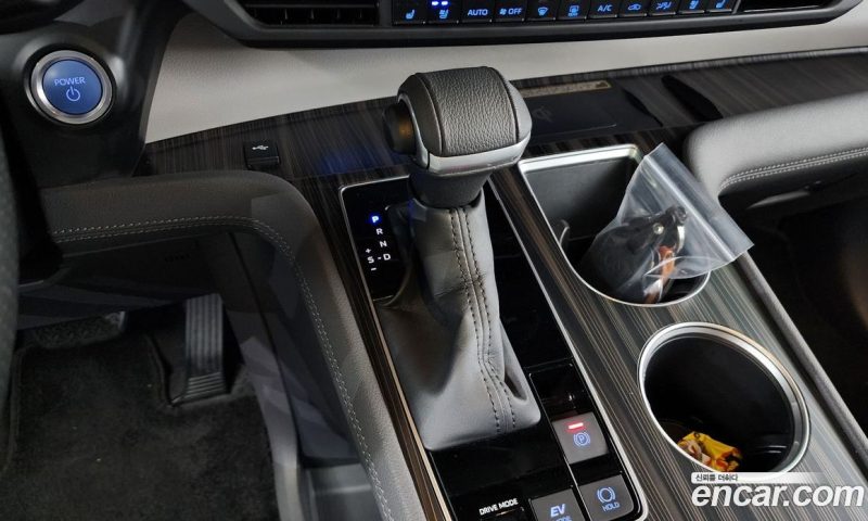 Toyota Sienna 2.5 Hybrid 2WD