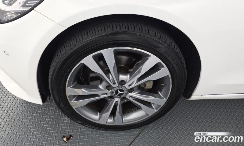 Mercedes Benz C-Class C220 D 4MATIC