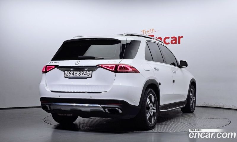 Mercedes Benz GLE-Class GLE300d 4MATIC