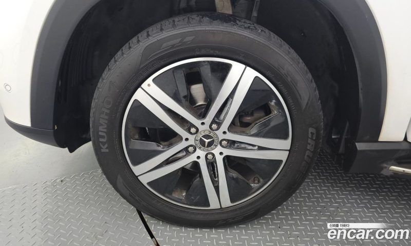 Mercedes Benz GLE-Class GLE300d 4MATIC