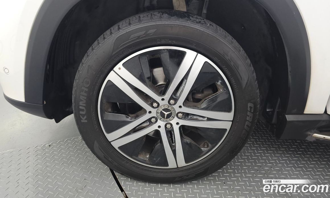 Mercedes Benz GLE-Class GLE300d 4MATIC