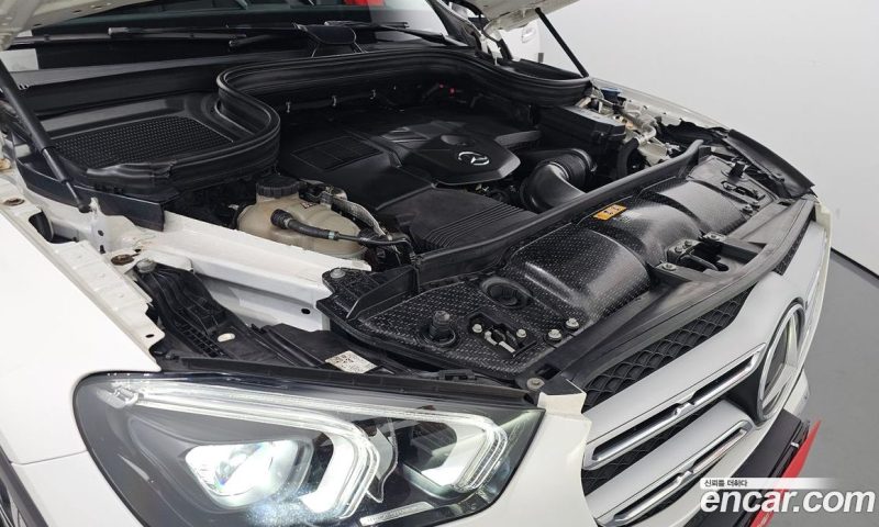 Mercedes Benz GLE-Class GLE300d 4MATIC