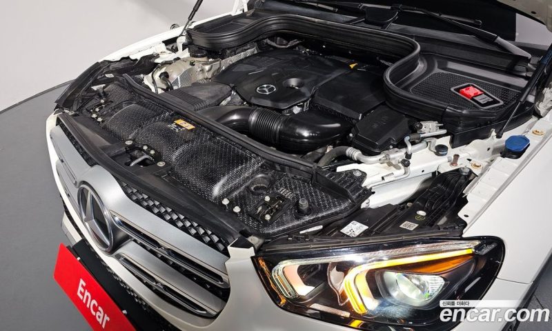 Mercedes Benz GLE-Class GLE300d 4MATIC