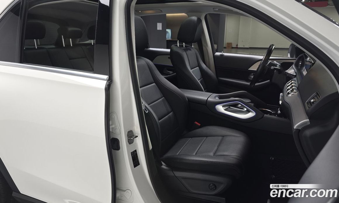 Mercedes Benz GLE-Class GLE300d 4MATIC