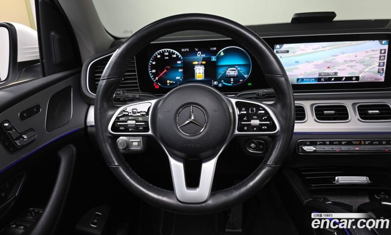 Mercedes Benz GLE-Class GLE300d 4MATIC