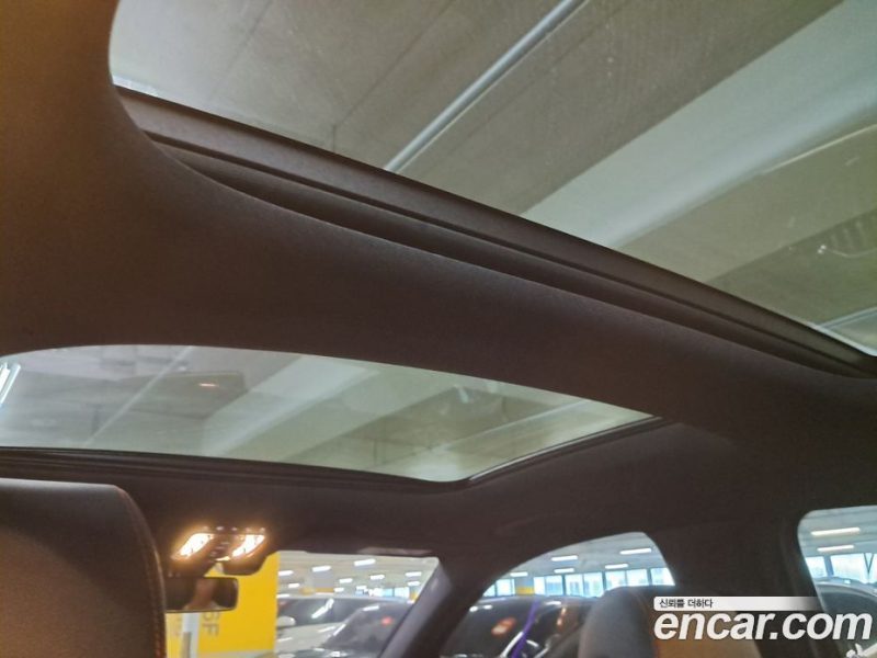 Mercedes Benz GLA-Class GLA250 4MATIC