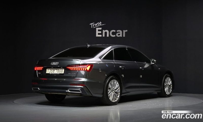 Audi A6 45 TFSI Premium