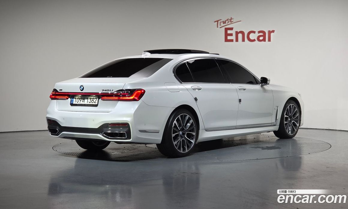 BMW 7-Series 740Li xDrive M Sport Package