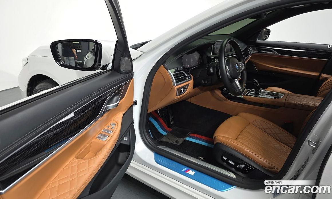 BMW 7-Series 740Li xDrive M Sport Package
