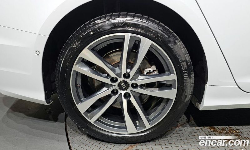 Audi A6 45 TFSI Premium