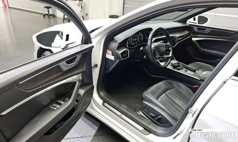 Audi A6 45 TFSI Premium