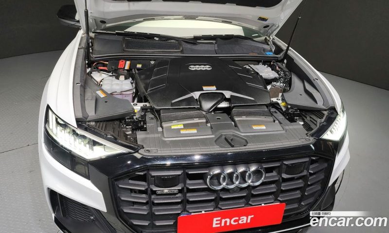 Audi Q8 55 TFSI Quattro Premium