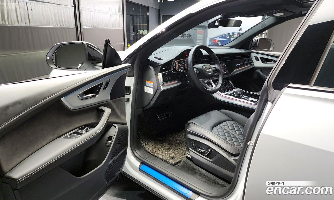 Audi Q8 55 TFSI Quattro Premium