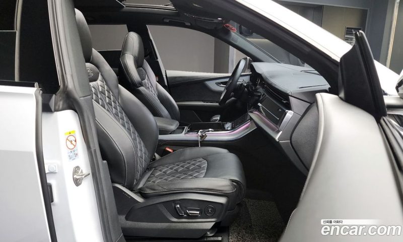 Audi Q8 55 TFSI Quattro Premium