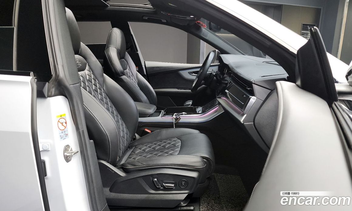Audi Q8 55 TFSI Quattro Premium