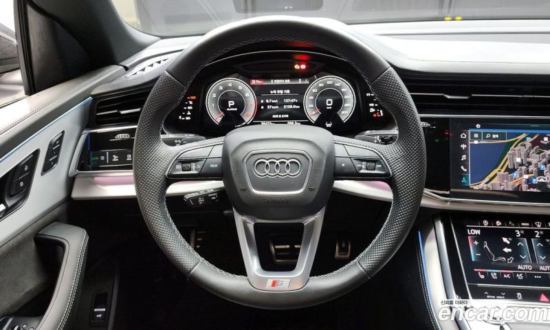 Audi Q8 55 TFSI Quattro Premium