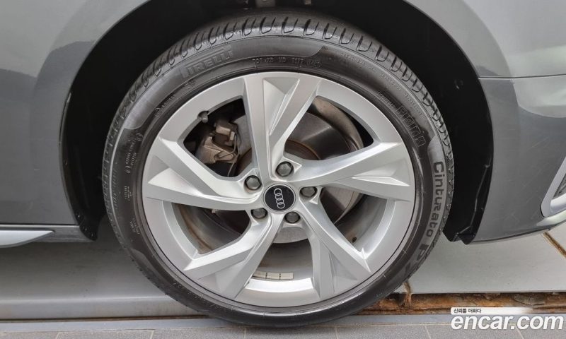 Audi A4 40 TFSI Premium