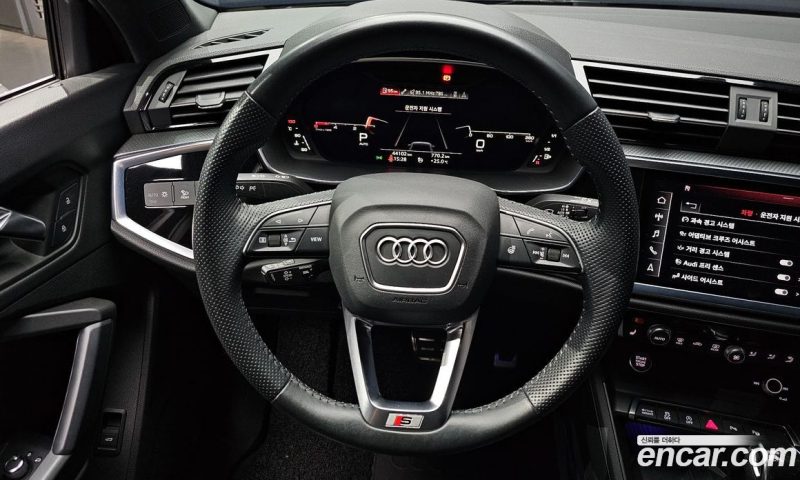 Audi Q3 35 TDI Premium Sportback