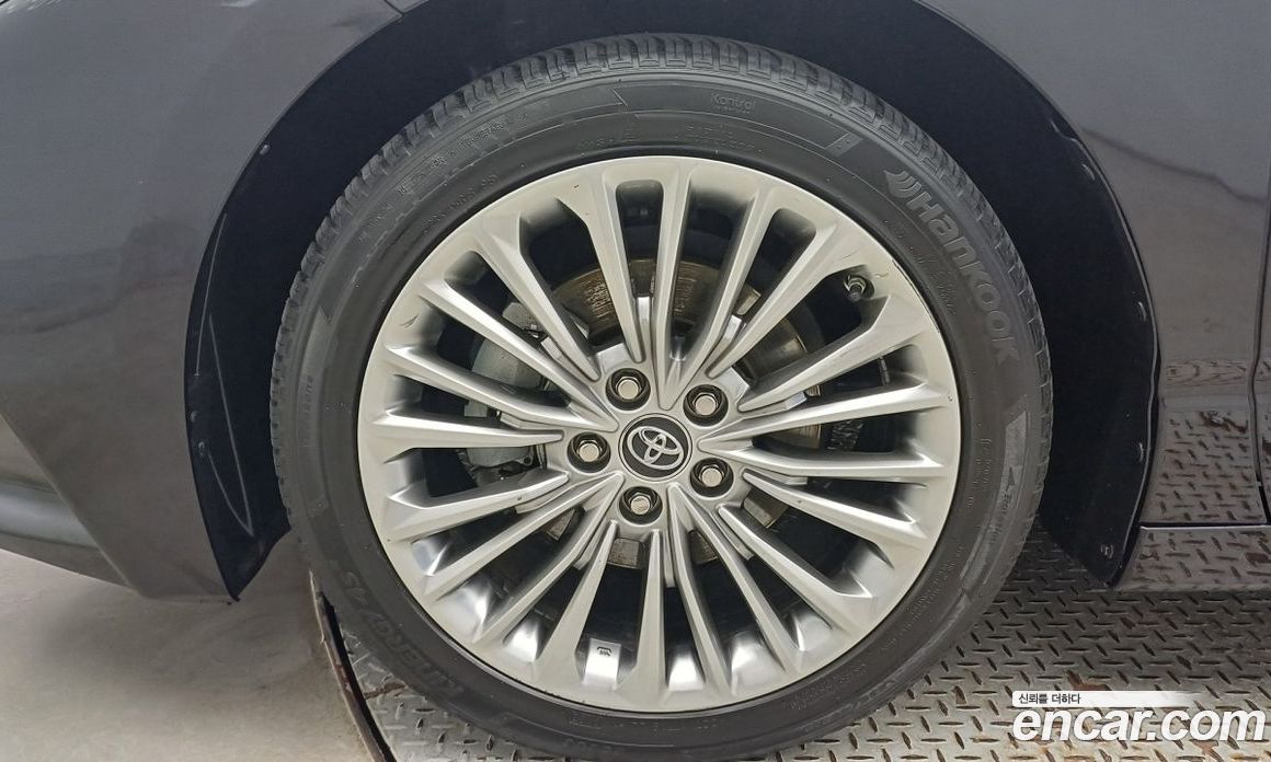 Toyota Avalon 2.5 Hybrid