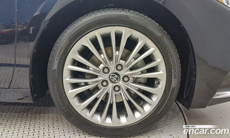 Toyota Avalon 2.5 Hybrid