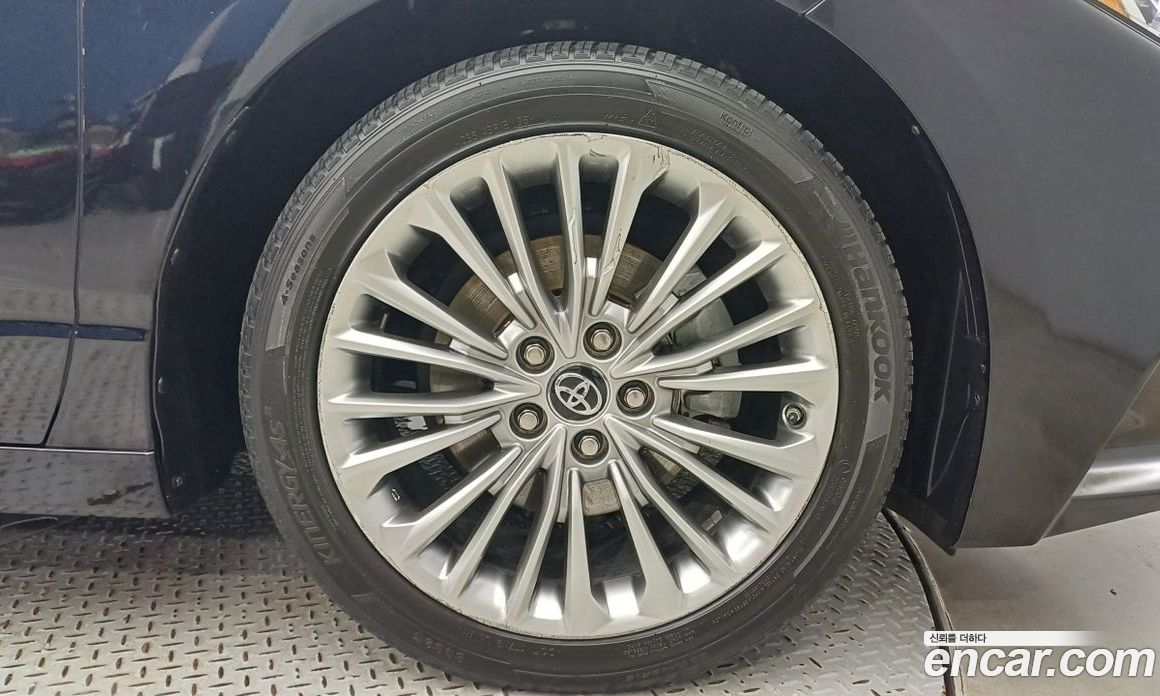 Toyota Avalon 2.5 Hybrid