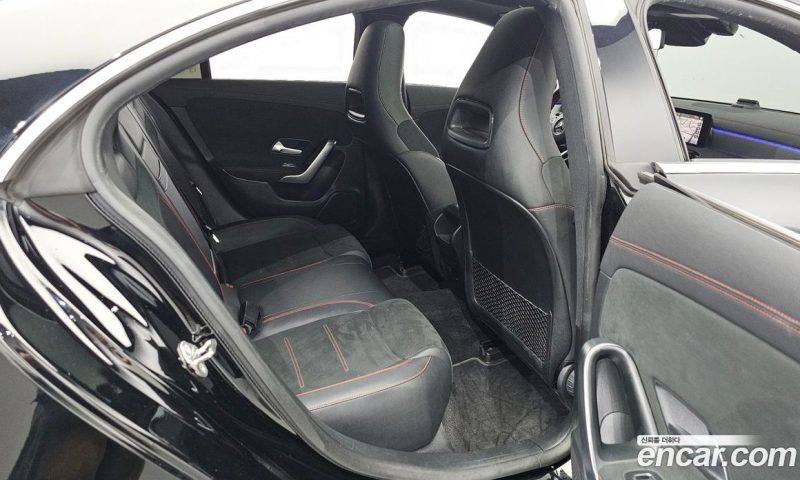 Mercedes Benz CLA-Class CLA250 4MATIC