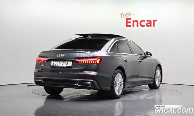 Audi A6 45 TFSI Quattro Premium