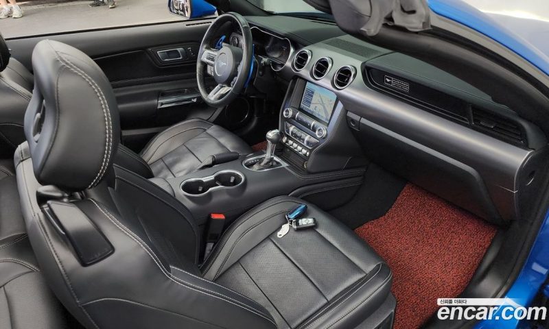 Ford Mustang Convertible