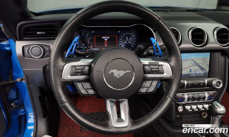 Ford Mustang Convertible