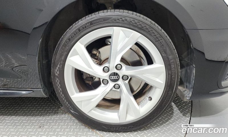 Audi A4 35 TDI Premium