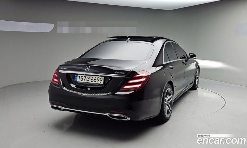 Mercedes Benz S-Class S350 D 4MATIC AMG Line