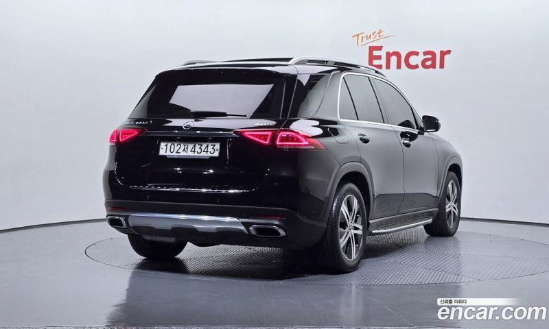 Mercedes Benz GLE-Class GLE300d 4MATIC