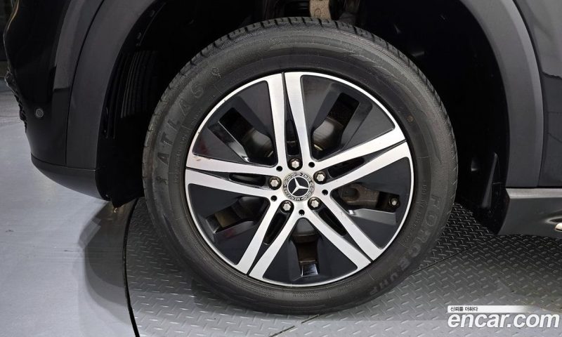 Mercedes Benz GLE-Class GLE300d 4MATIC