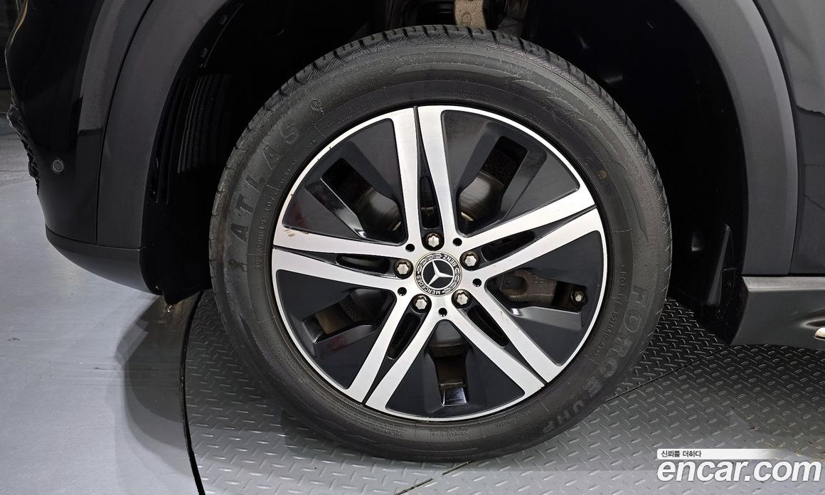 Mercedes Benz GLE-Class GLE300d 4MATIC