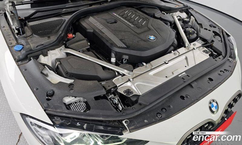 BMW 4-Series M440i xDrive Coupe