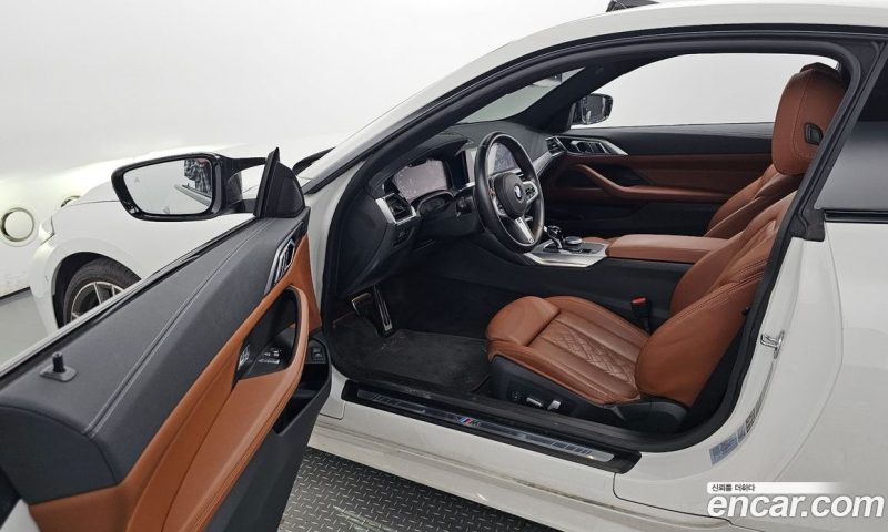 BMW 4-Series M440i xDrive Coupe